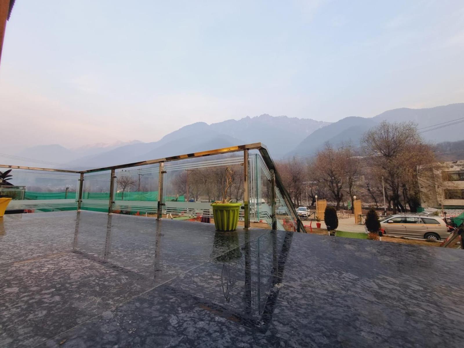 White Water Resorts Pahalgam Exterior photo